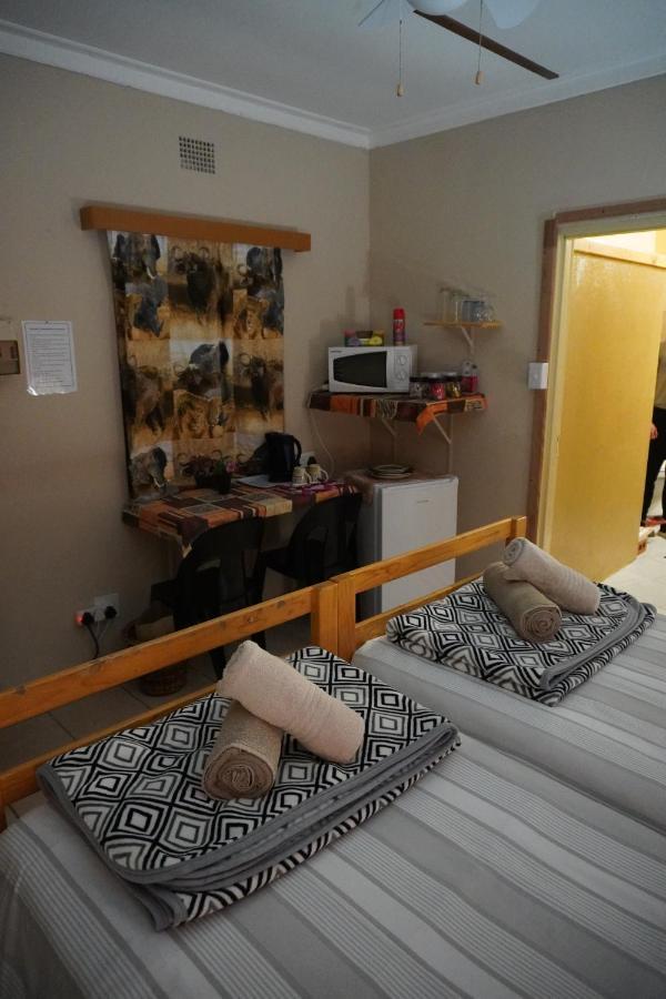 Okahandja Guesthouse Экстерьер фото