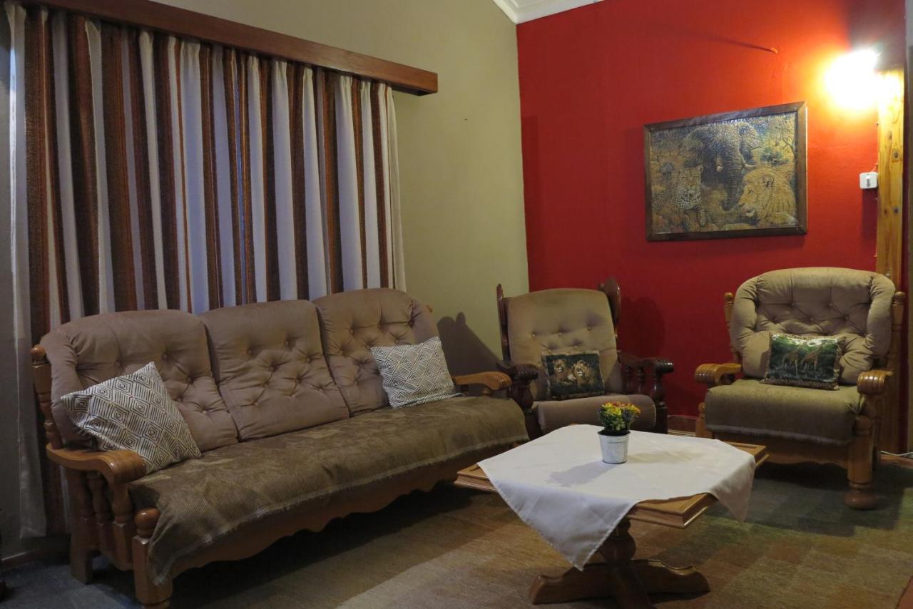 Okahandja Guesthouse Экстерьер фото