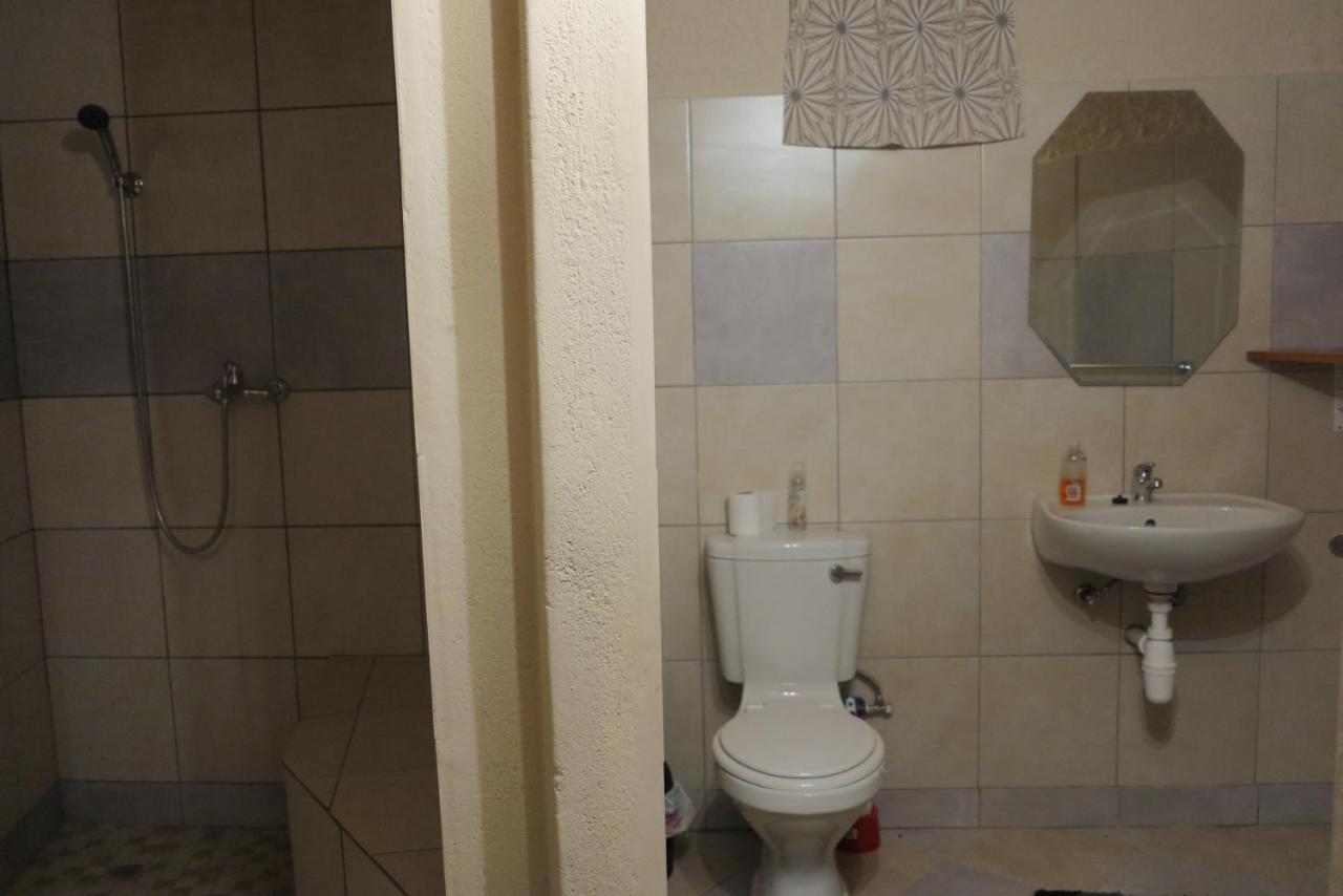 Okahandja Guesthouse Экстерьер фото